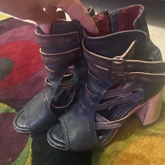 Freebird by Steven Black and Brown Strappy Heeled Boots - Picture 2 of 7